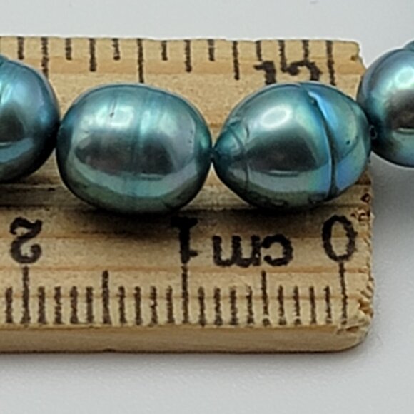 Peacock Pearl Stretch Bracelet 6.75" - Picture 5 of 6